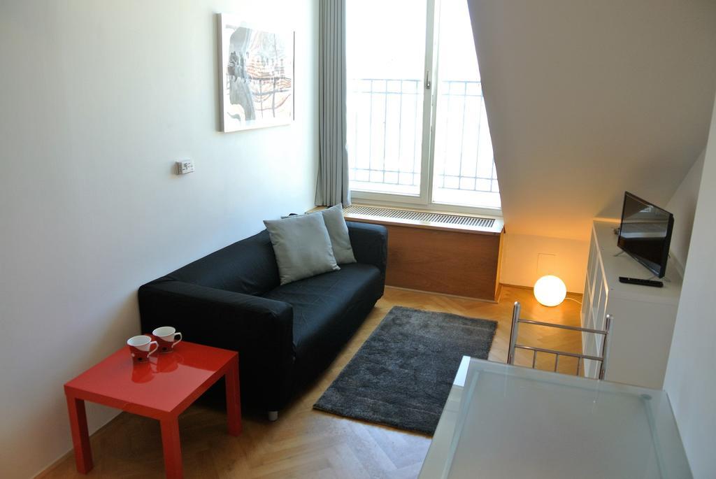Prague Letna Apartments Luaran gambar